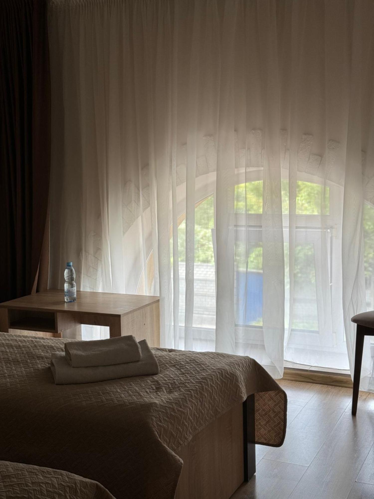 Hotel Орк "Блісс" Rivne Zewnętrze zdjęcie